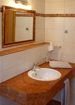 Hotel Landgasthof Hubertus - Braugasthof Und Wellnesshotel Im Allgaeu 3*